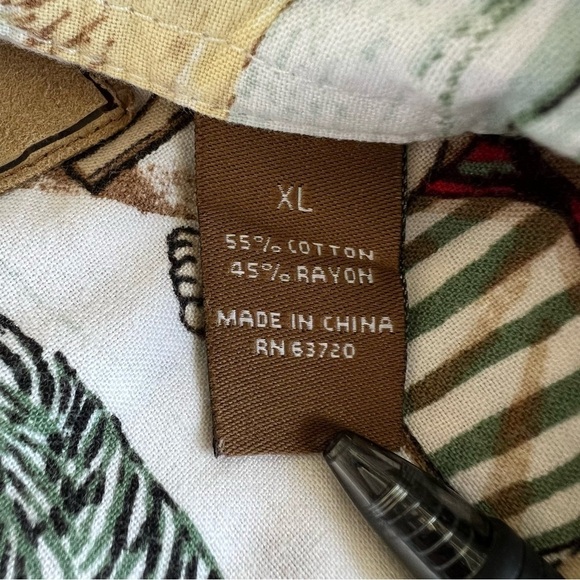 Clearwater Outfitters Santa Tropical Beach Vacation Long Sleeve Button Down XL - Picture 11 of 11
